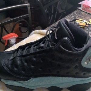 Air Jordan 13 Retro #414571-030....5 more different Michael Jordan to be listed